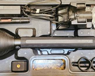LEDlenser x21r flashlight with hard case currently non-operational needs new battery