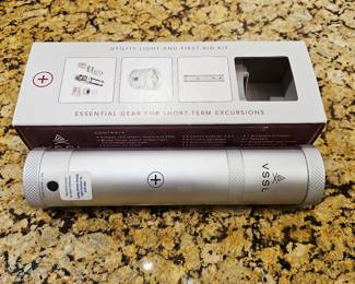 Vssl first aid critical emergency durable organized container with three mode LED Lantern static and SOS Compass and first aid kit