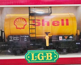 LGB 4040S Shell G Scale Tank Car, manufactured by Lehmann Gross Bahn (LGB)