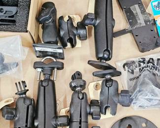 Vehicle dash mount accessories