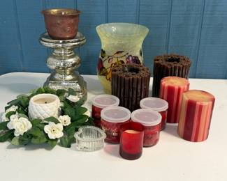 CANDLES & DECOR