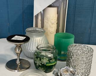 CANDLE HOLDERS & DECOR