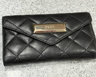 DKNY QUILTED LEATHER WALLET