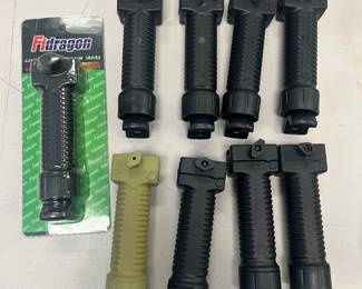 Bi pod grips