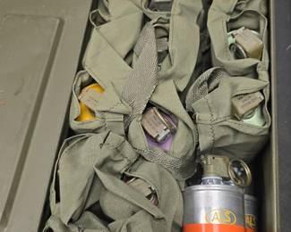 smoke grenades different color