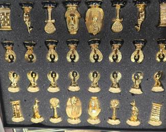 Franklin mint Tutankhamun chess set. NEW OLD STOCK