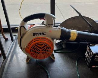 Stihl gas leaf blower