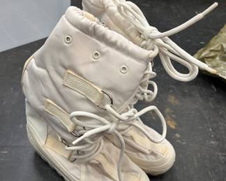 Arctic uniform boots