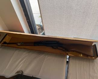 Crosman 99 Lever action pellet gun in box