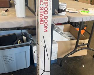 Mic boom