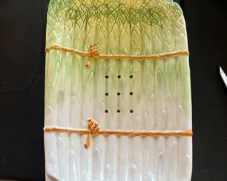 Italian Majolica Asparagus plate