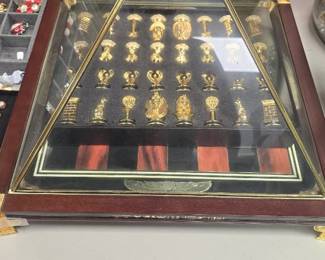 Franklin mint Tutankhamun chess set. NEW OLD STOCK