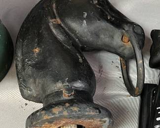 Horse head hitching post top