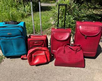 Estate Luggage Red