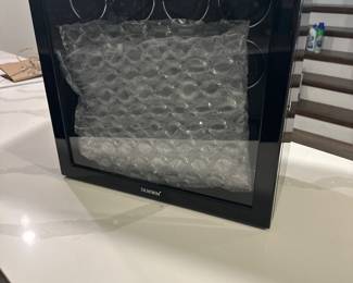 DUKWIN automatic watch winder with a glass door