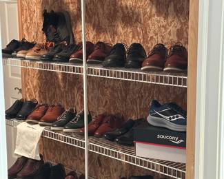 Many men's shoes size 12