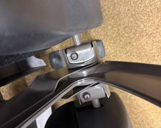 Another pic of how amp seats come apart