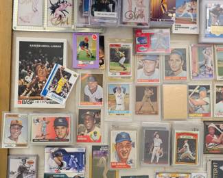 1,000's of vintage baseball cards, many autographed.