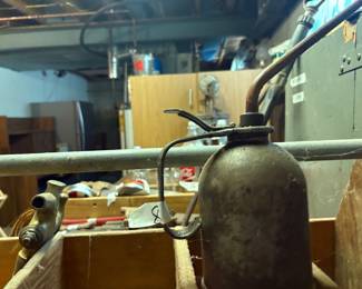 Oil can