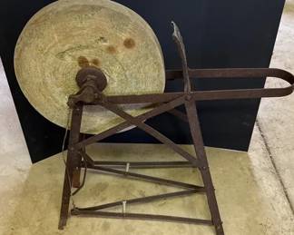 002 PedalPowered Grinding Stone