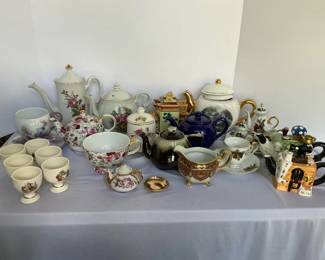 Tea Pot Lot