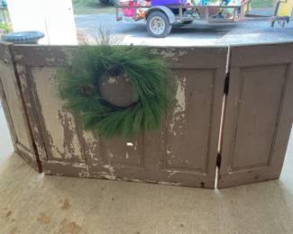 Vintage heart, pine door, very heavy. This would make a great display piece in a booth or store!