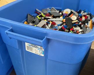 Large tub of Legos!