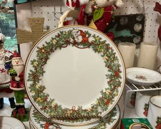 Fits & Floyd Christmas china