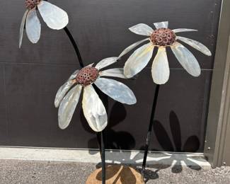 Metal Flower Decor