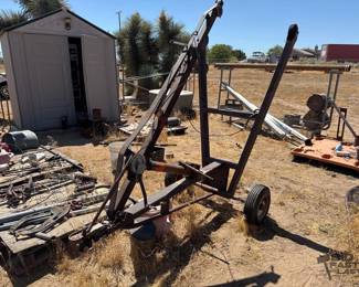 3008 Towable Engine Hoist