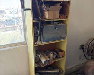 2032 Standing Shelf, Luber Finer