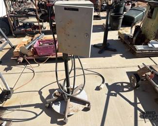 1902 Portable 120V to 240V Transformer