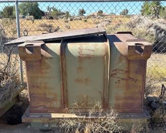 4046 Pressurized Storage Container and Steel Plate