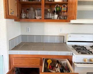 1514 Kitchen Dishware