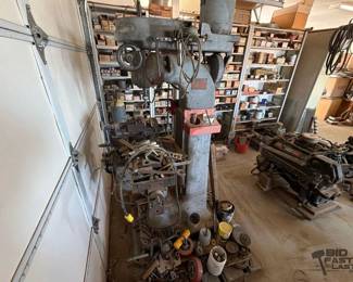 2060 Index Vertical Milling Machine