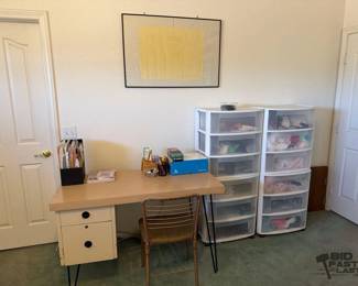 1308 Desk and Rolling Organizers
