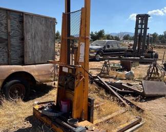 3164 RolLift Stand Behind Forklift