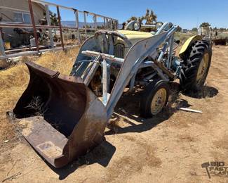 445 Ford Tractor