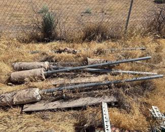 4016 Fence Post