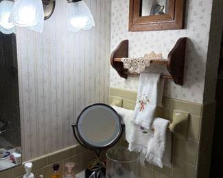 Bathroom decor
