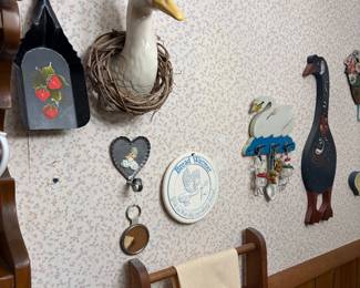 Primitive decor