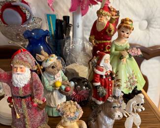 Figurines