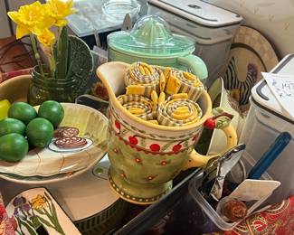 Kitchen lot
