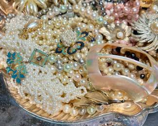 Assortment of Fashion Jewelry
