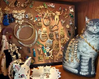HUGE collection of cat-themed jewelry
