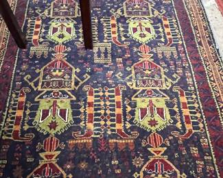 Hand knotted area rug