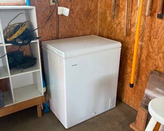 Deep freezer