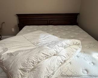 Simmons Beautyrest Classic Mattress and Calvin Klein Comforter