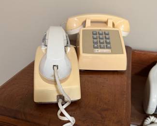 Western Electric 2500 Series Touch-Tone Telephone - Beige
