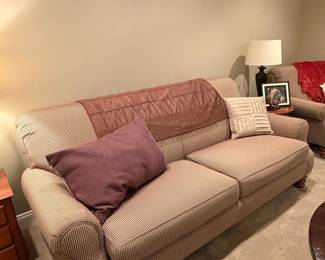 Brown and White Houndstooth Upholstered Sofa